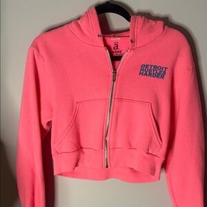 Detroit Hustles Harder Pink Women's cropped Hoodie